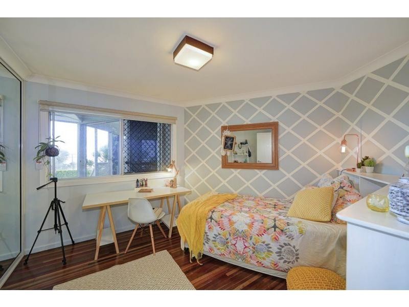 1 Anthonys Rest, Qunaba QLD 4670