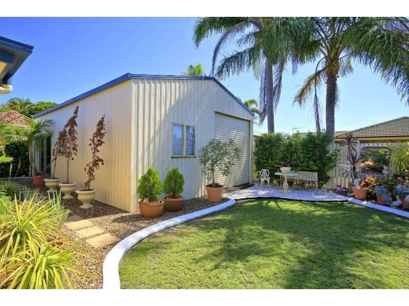 4 Elkington Avenue, Bargara QLD 4670