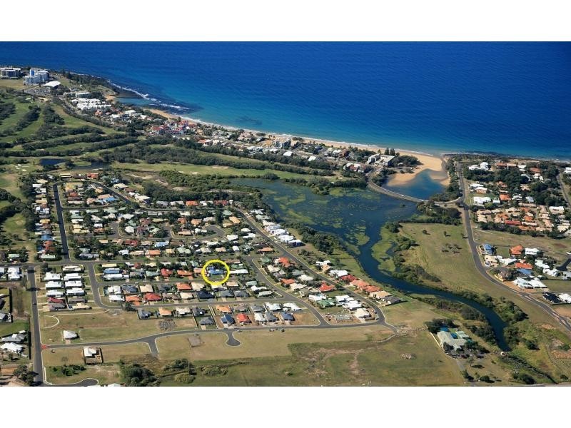 4 Elkington Avenue, Bargara QLD 4670