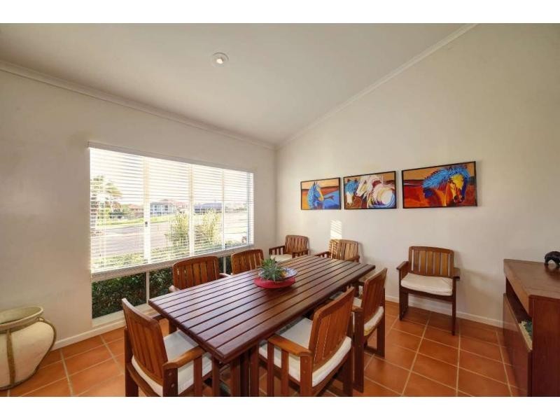 4 Arthur Brown Court, Coral Cove QLD 4670