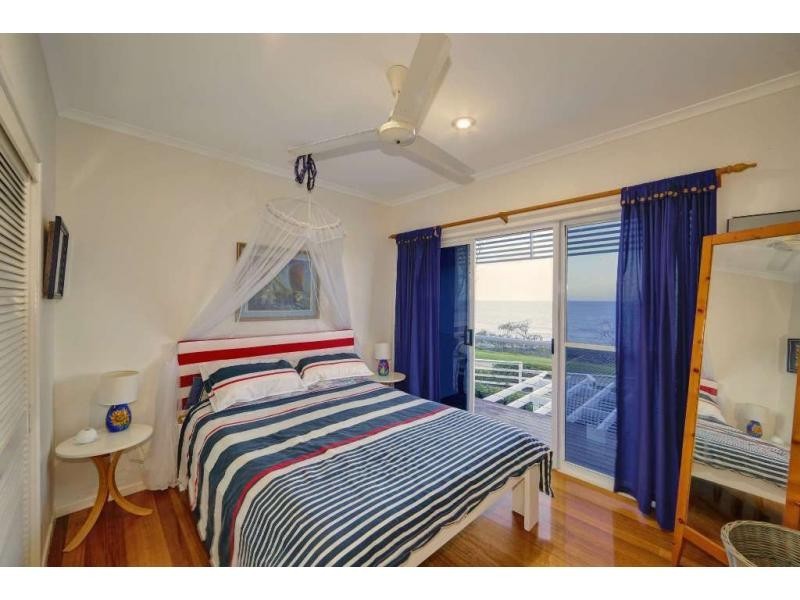 4 Arthur Brown Court, Coral Cove QLD 4670