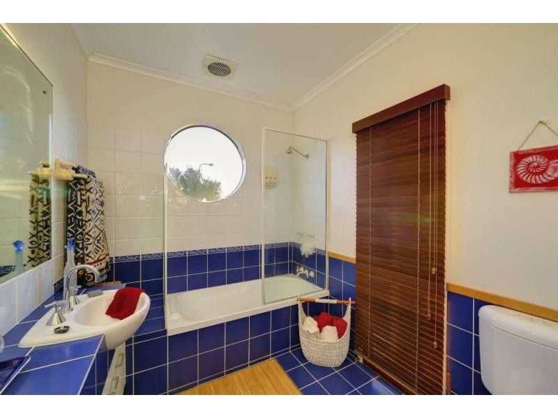 4 Arthur Brown Court, Coral Cove QLD 4670