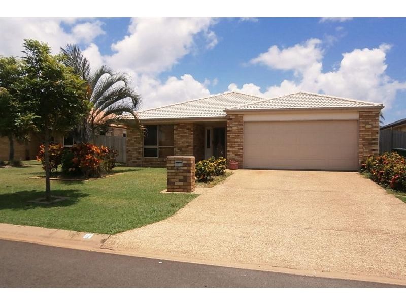 12 McCallum Close, Coral Cove QLD 4670