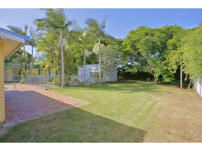 24 Holland Street, Bargara QLD 4670