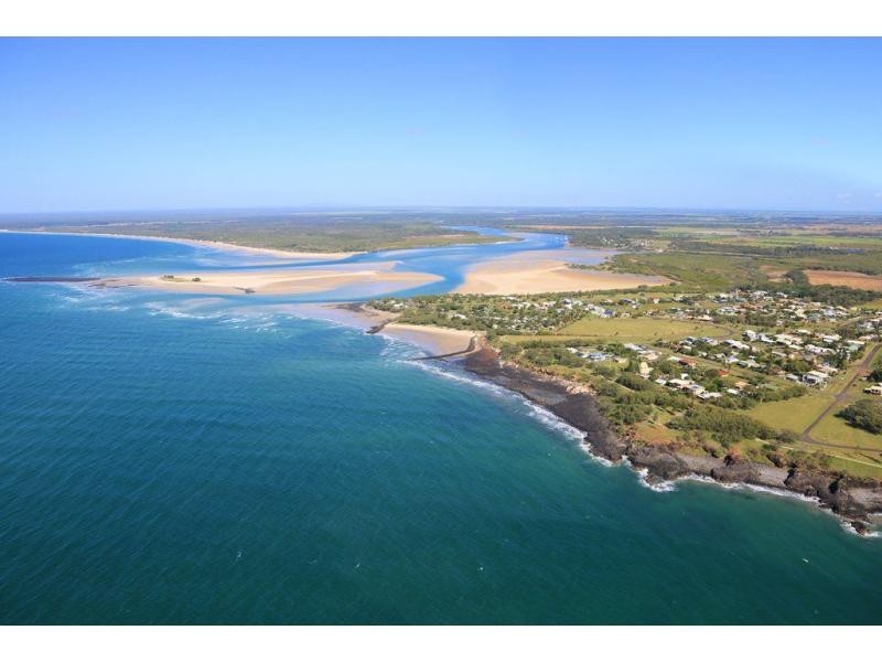 5 Welch Street, Elliott Heads QLD 4670