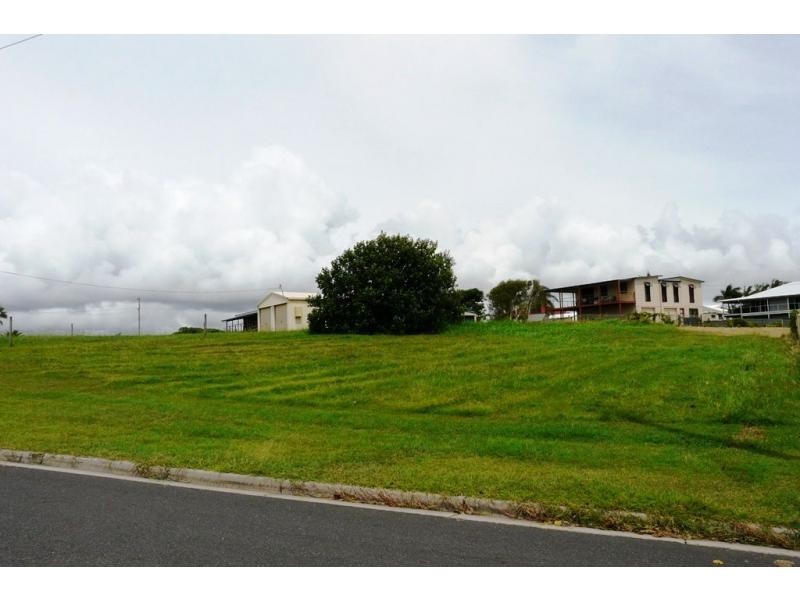 5 Welch Street, Elliott Heads QLD 4670