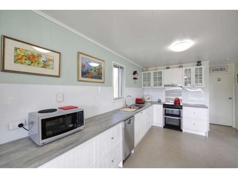 9 Elworthy Street, Bargara QLD 4670