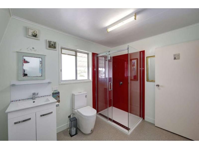 9 Elworthy Street, Bargara QLD 4670