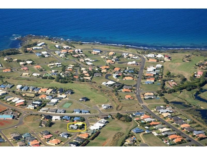 6 Belmonte Drive, Coral Cove QLD 4670
