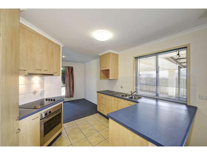 6 Belmonte Drive, Coral Cove QLD 4670