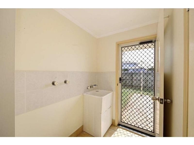 6 Belmonte Drive, Coral Cove QLD 4670