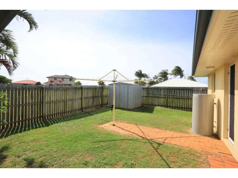 6 Belmonte Drive, Coral Cove QLD 4670