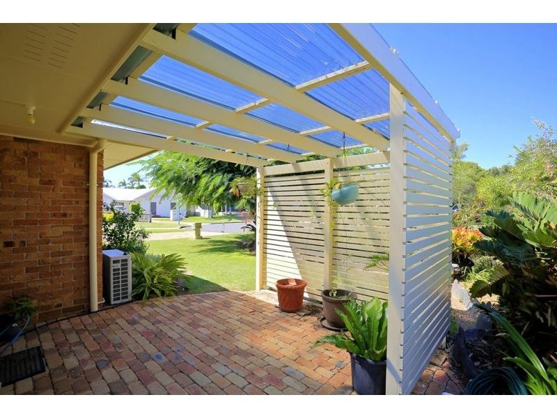 11 Andy Kemp Place, Bargara QLD 4670