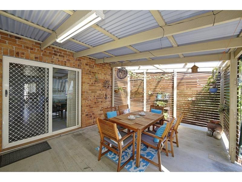 11 Andy Kemp Place, Bargara QLD 4670
