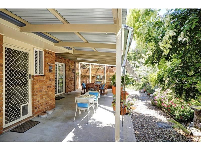 11 Andy Kemp Place, Bargara QLD 4670