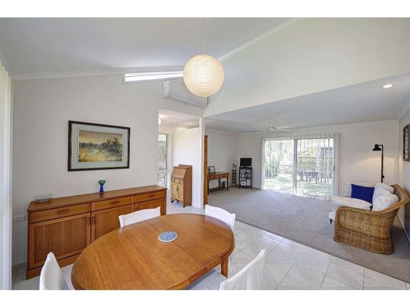 12 Natalie Street, Bargara QLD 4670