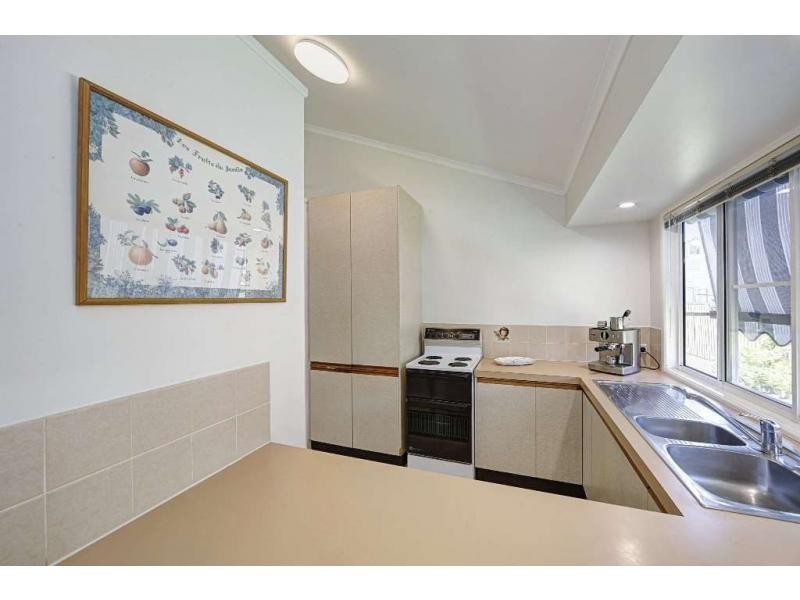 12 Natalie Street, Bargara QLD 4670