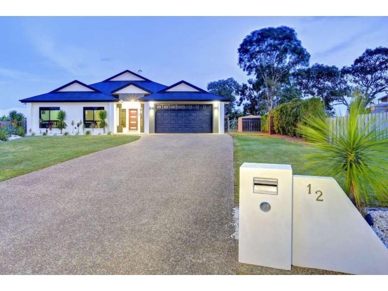 12 Raewood Close, Coral Cove QLD 4670