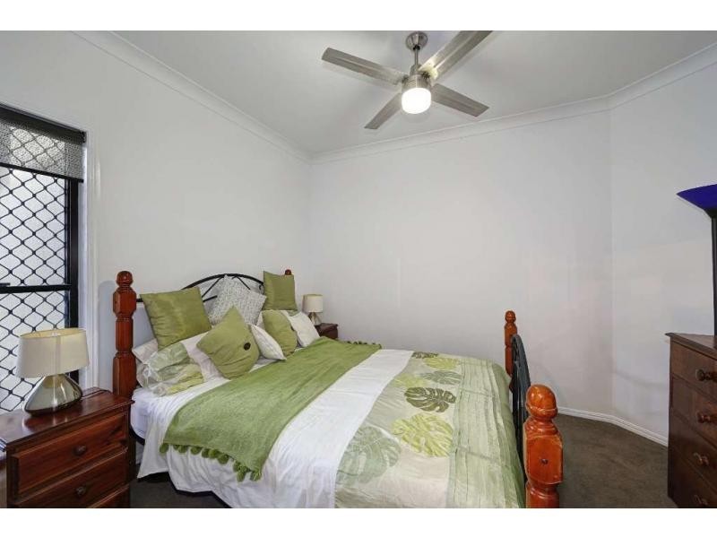 12 Raewood Close, Coral Cove QLD 4670