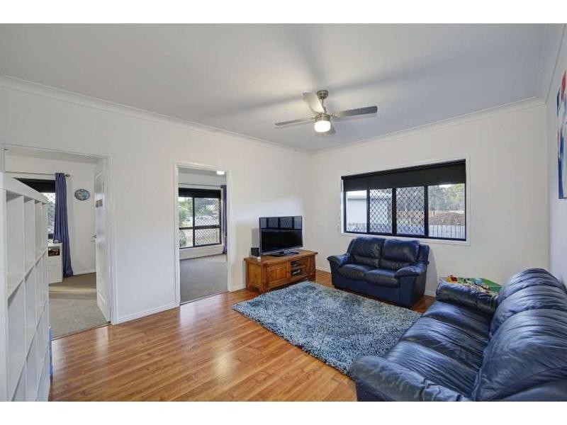 12 Raewood Close, Coral Cove QLD 4670