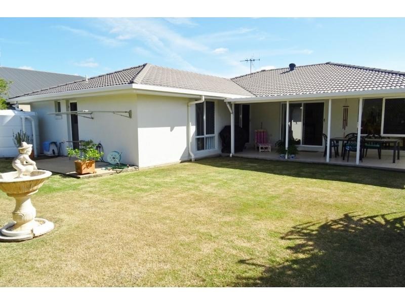 5 Whale Circuit, Bargara QLD 4670