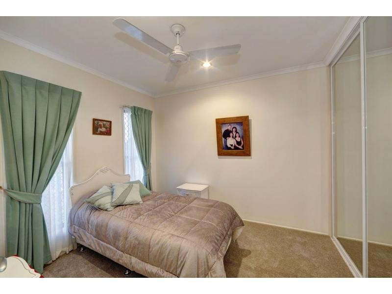 7 Davin Place, Coral Cove QLD 4670