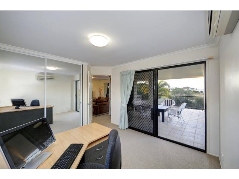 7 Davin Place, Coral Cove QLD 4670