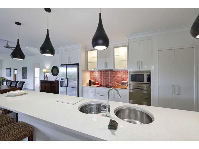 27 Breeze Drive, Bargara QLD 4670