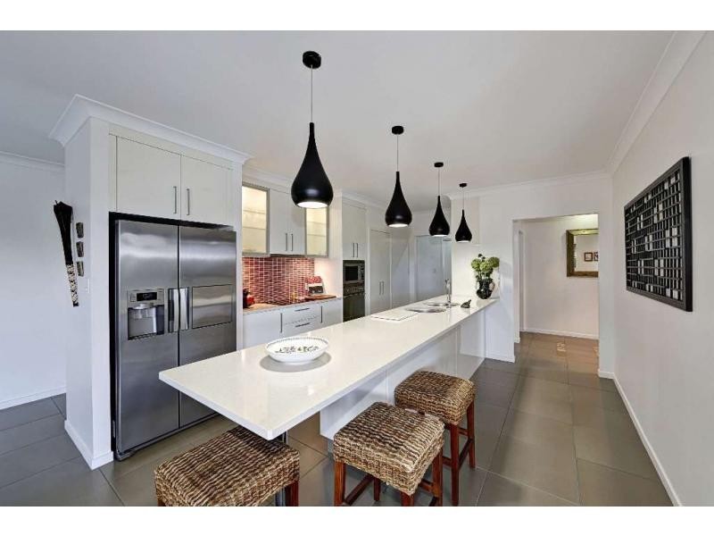 27 Breeze Drive, Bargara QLD 4670