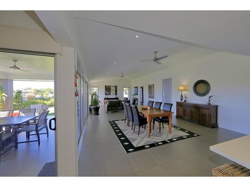 27 Breeze Drive, Bargara QLD 4670