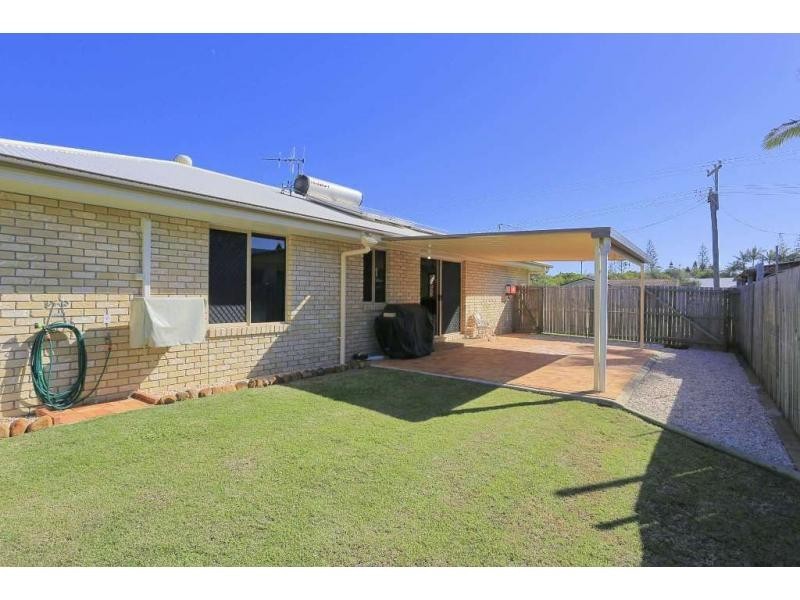 9 Brieschke Street, Elliott Heads QLD 4670