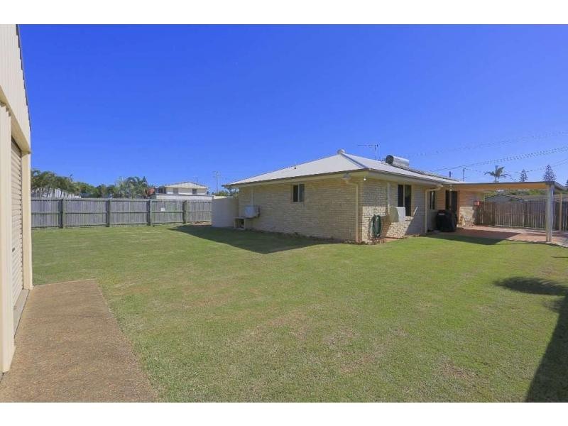 9 Brieschke Street, Elliott Heads QLD 4670