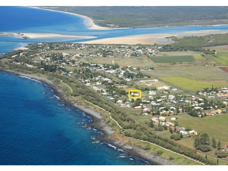 9 Brieschke Street, Elliott Heads QLD 4670