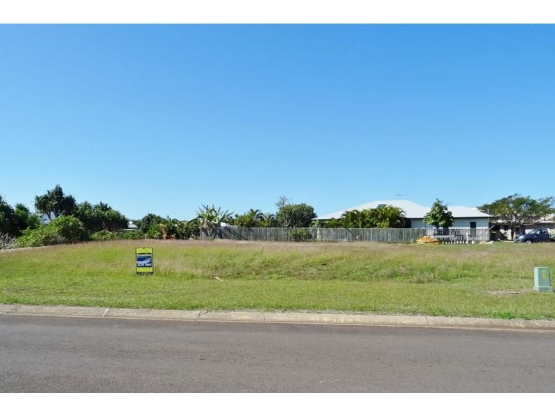 19 Bisdee Street, Coral Cove QLD 4670