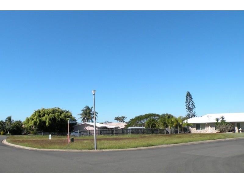 15 Shoreline Crescent, Bargara QLD 4670