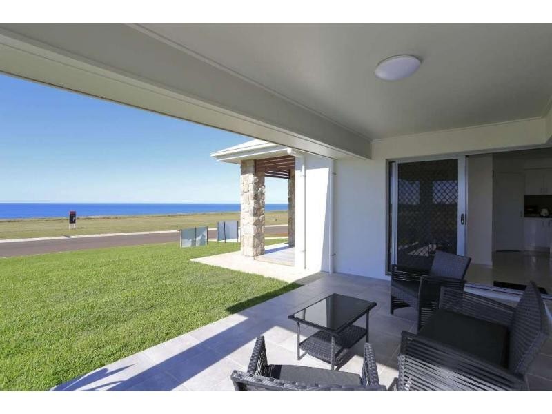 25 Sea Esplanade, Elliott Heads QLD 4670