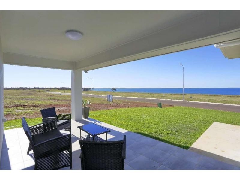 25 Sea Esplanade, Elliott Heads QLD 4670