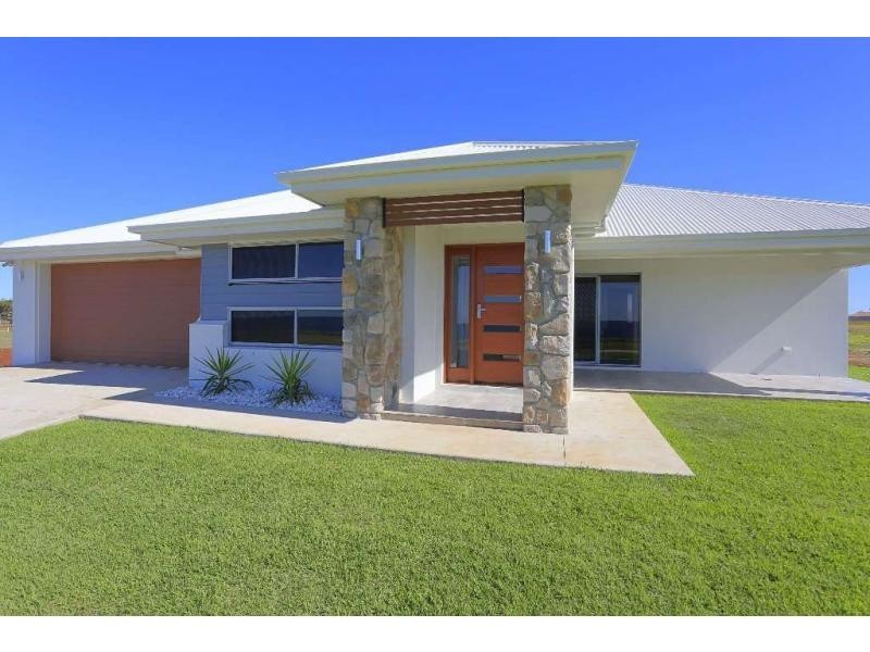 25 Sea Esplanade, Elliott Heads QLD 4670