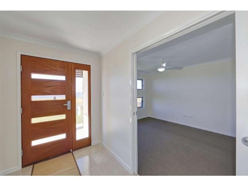 25 Sea Esplanade, Elliott Heads QLD 4670