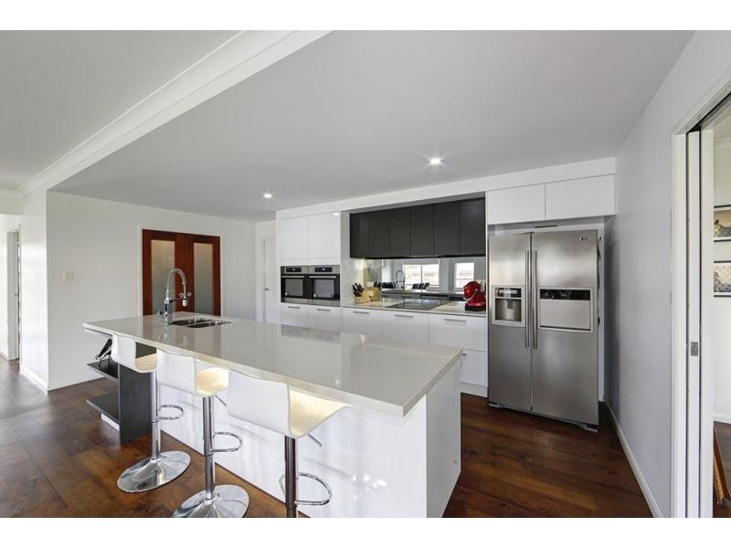 26 Mokera Street, Coral Cove QLD 4670