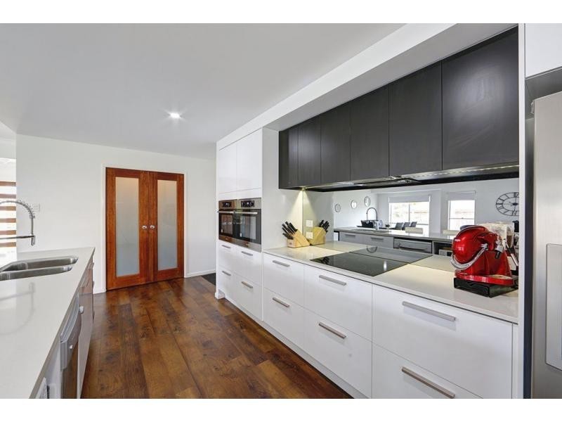 26 Mokera Street, Coral Cove QLD 4670