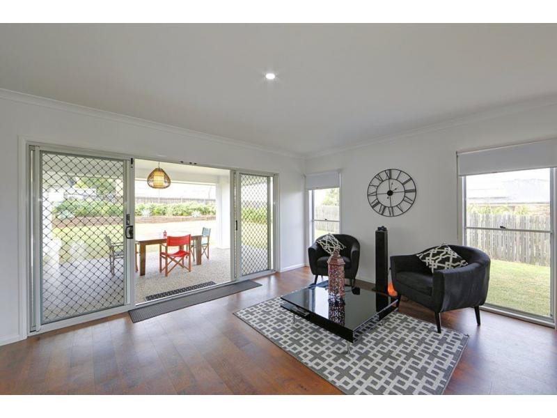 26 Mokera Street, Coral Cove QLD 4670