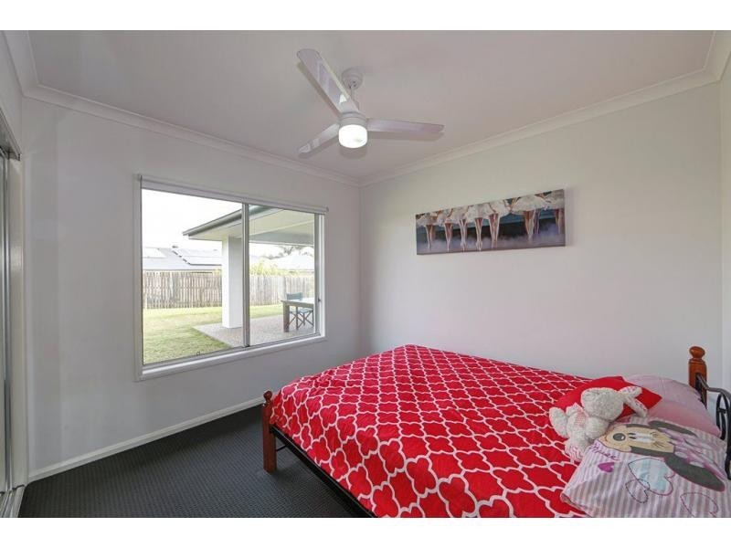 26 Mokera Street, Coral Cove QLD 4670