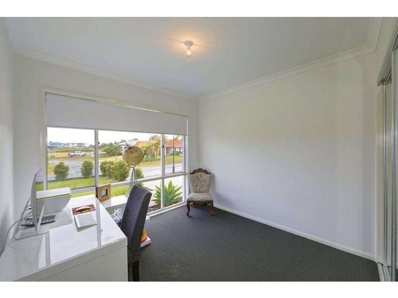 26 Mokera Street, Coral Cove QLD 4670