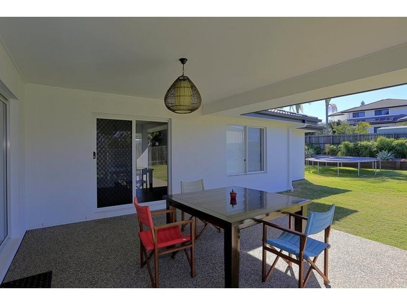 26 Mokera Street, Coral Cove QLD 4670