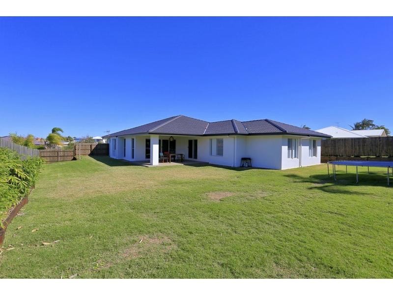 26 Mokera Street, Coral Cove QLD 4670