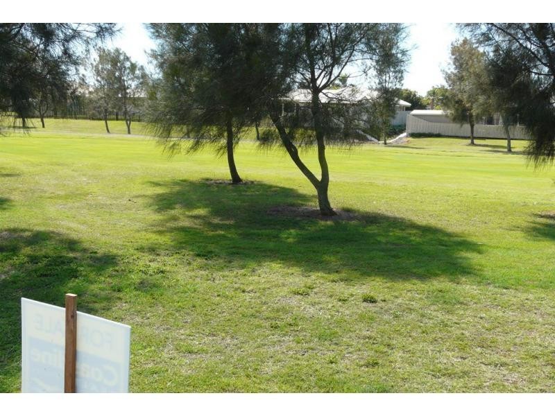 5 McCallum Close, Coral Cove QLD 4670
