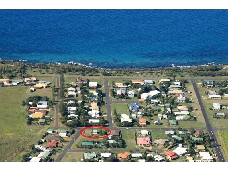 1 Camilleri Court, Elliott Heads QLD 4670