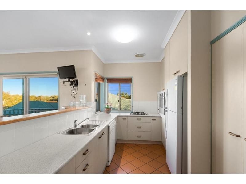 96 Davidson Street, Bargara QLD 4670