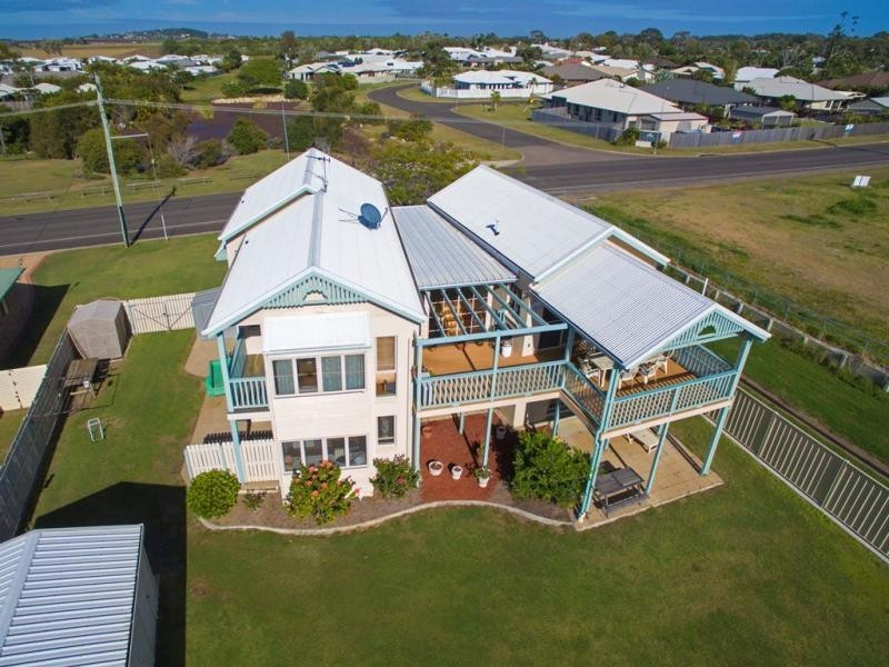 96 Davidson Street, Bargara QLD 4670